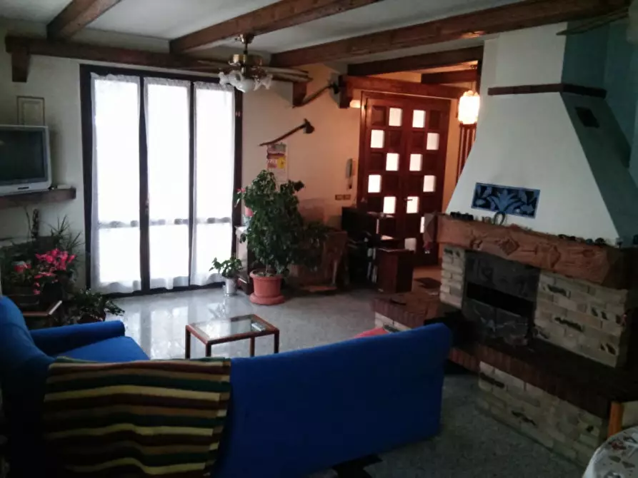 Immagine 1 di Casa indipendente in vendita  a Saonara