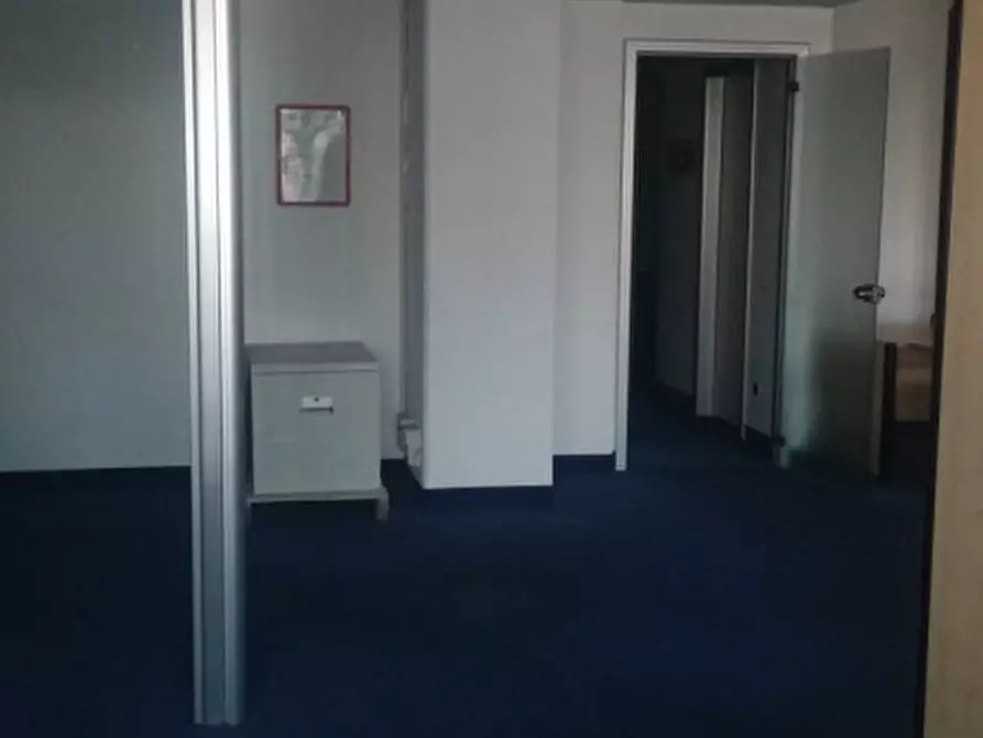 Immagine 21 di Ufficio in vendita  in STRADA 3 a Assago