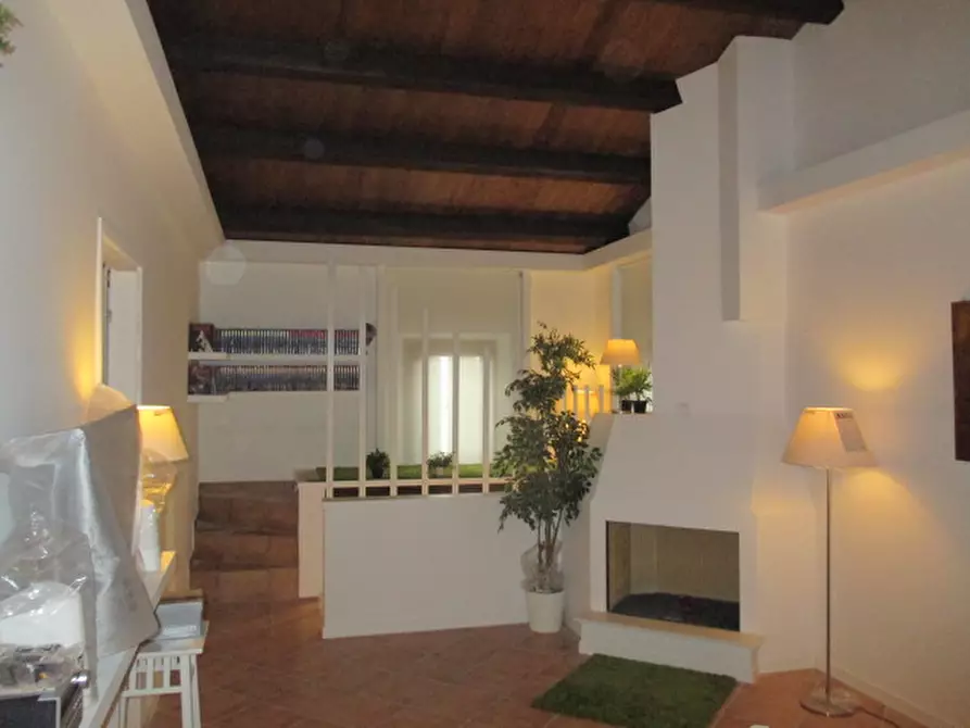 Immagine 2 di Rustico / casale in vendita  a Senigallia