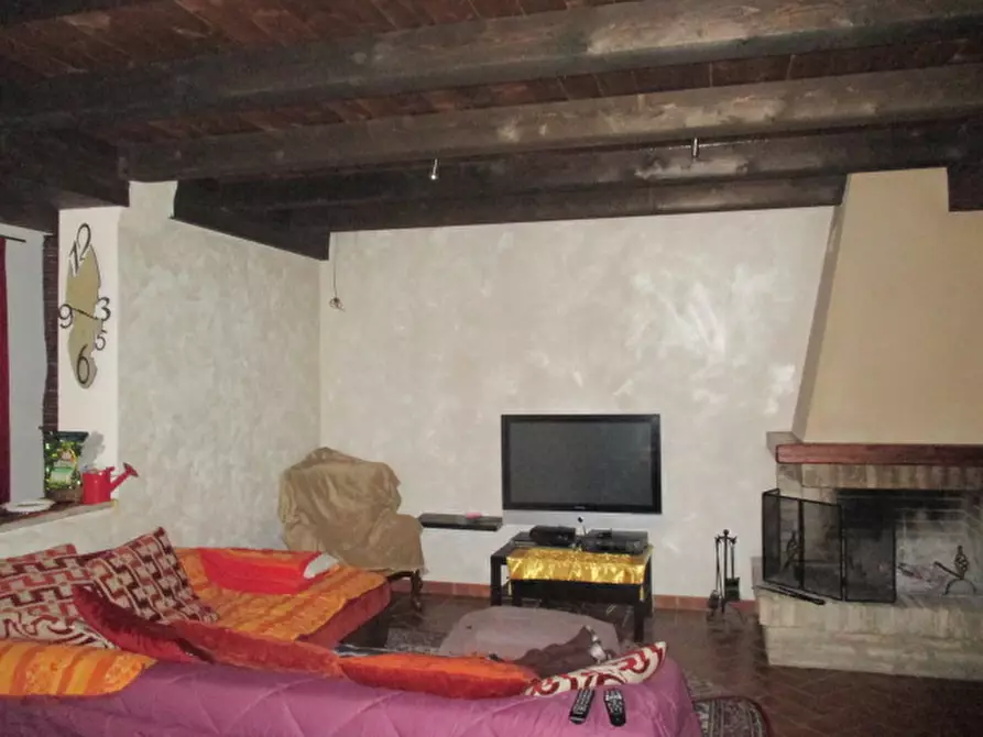 Immagine 18 di Rustico / casale in vendita  a Senigallia