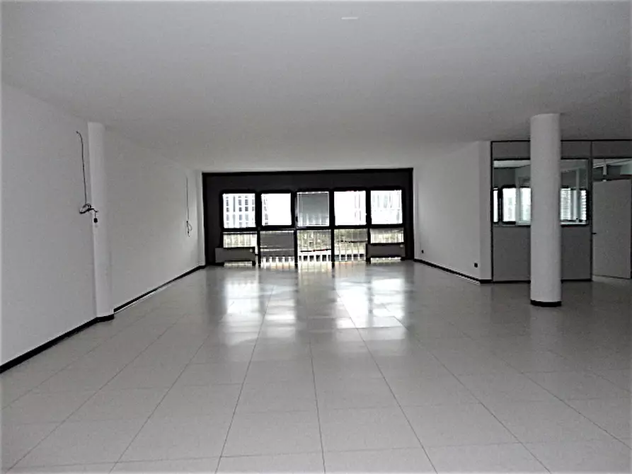 Immagine 2 di Ufficio in vendita  in Via Savelli a Padova