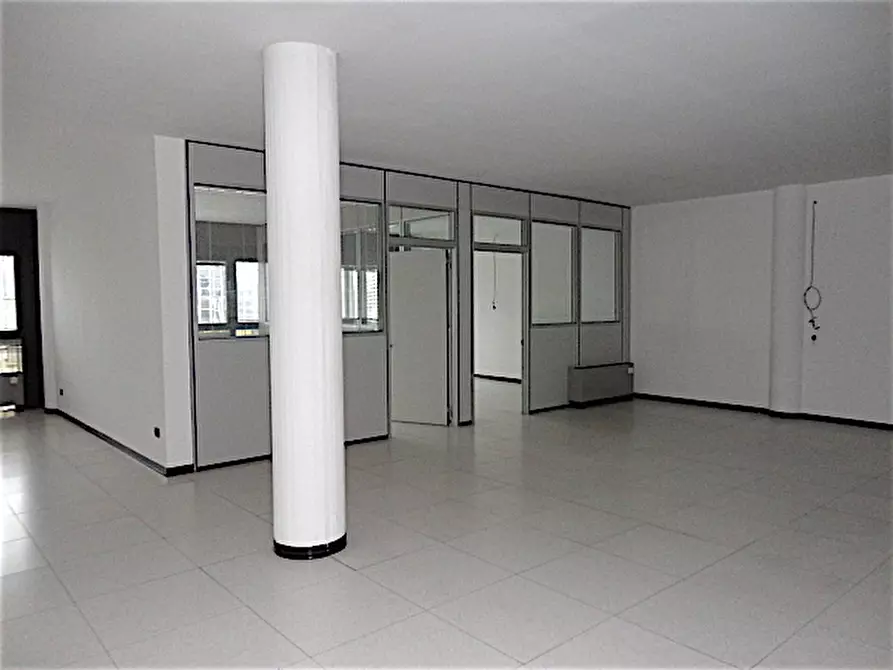 Immagine 3 di Ufficio in vendita  in Via Savelli a Padova