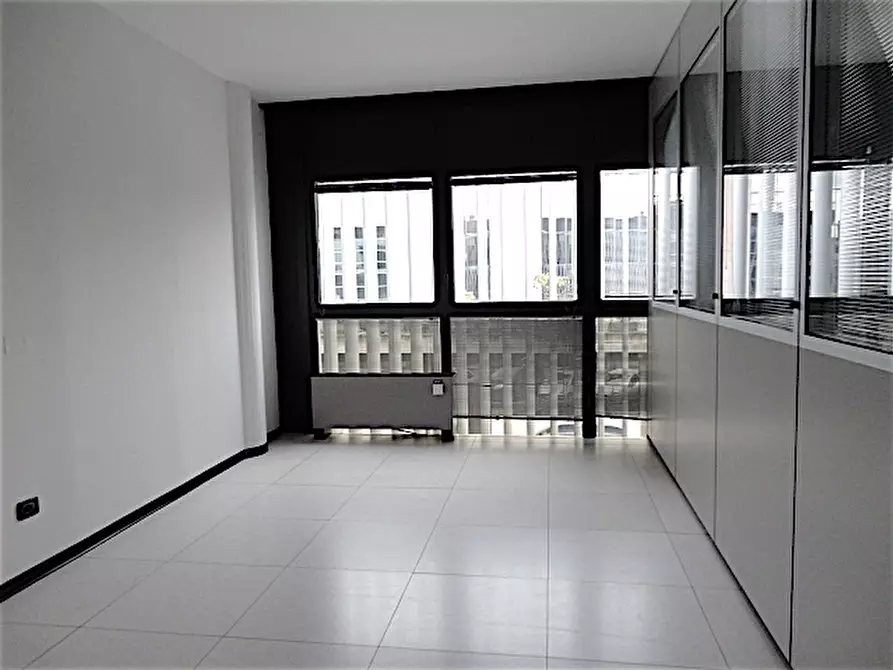 Immagine 7 di Ufficio in vendita  in Via Savelli a Padova