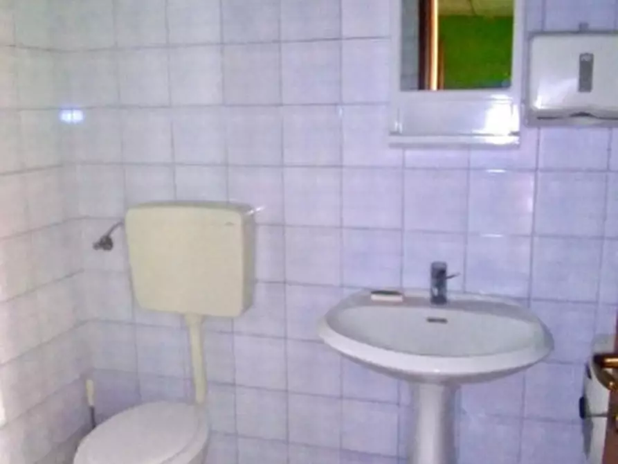 Immagine 10 di Ufficio in affitto  in VIA BOLOGNA a Altavilla Vicentina