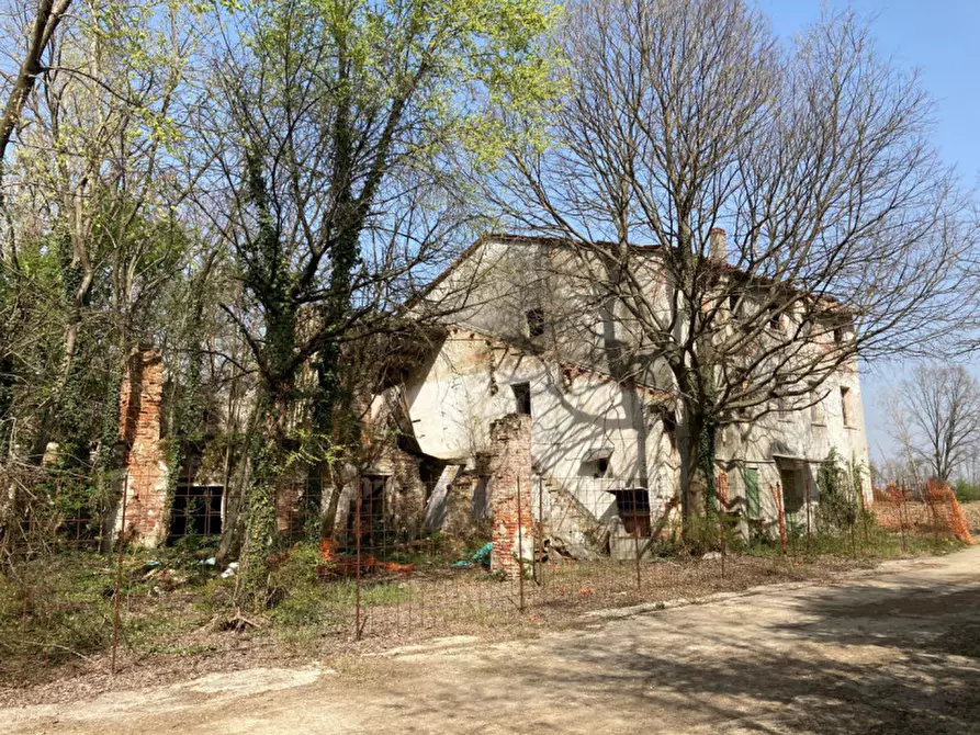 Immagine 21 di Terreno in vendita  a Castello Di Godego