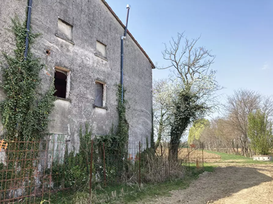 Immagine 23 di Terreno in vendita  a Castello Di Godego