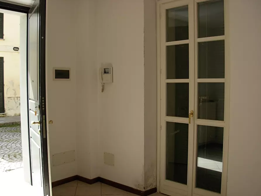 Immagine 3 di Appartamento in vendita  in via Giulietti a Casteggio