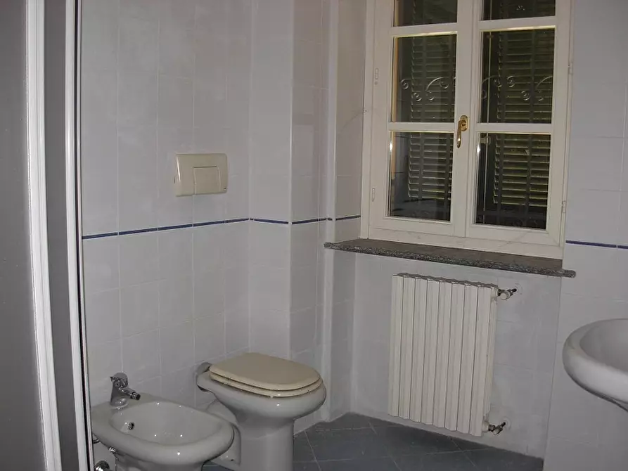 Immagine 5 di Appartamento in vendita  in via Giulietti a Casteggio