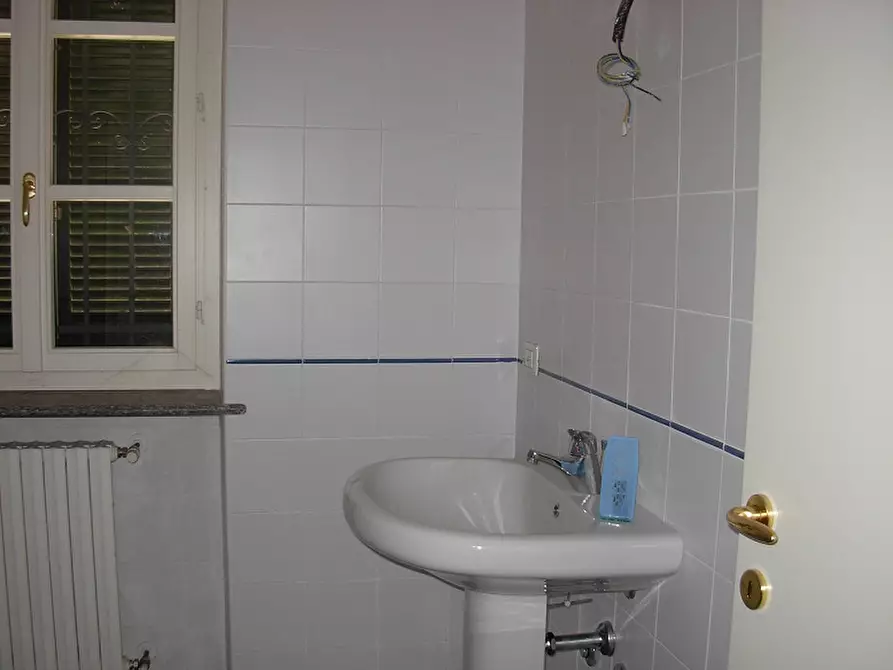 Immagine 6 di Appartamento in vendita  in via Giulietti a Casteggio