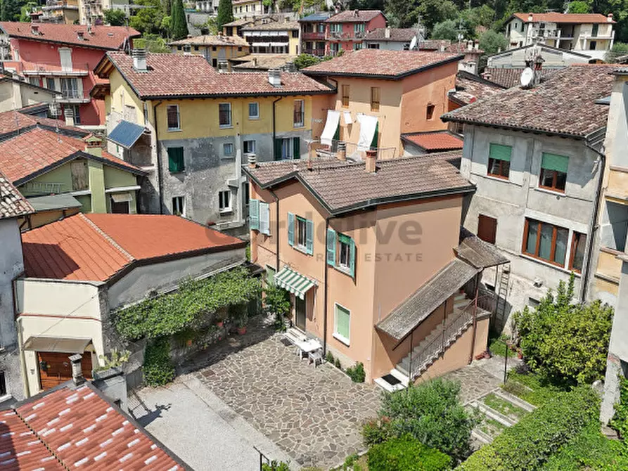 Immagine 25 di Appartamento in vendita  in Via S. Martino a Toscolano-Maderno