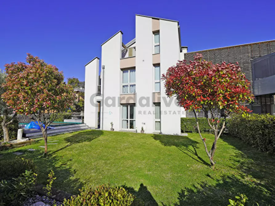 Immagine 1 di Villetta a schiera in vendita  in Via Vitali a Toscolano-Maderno