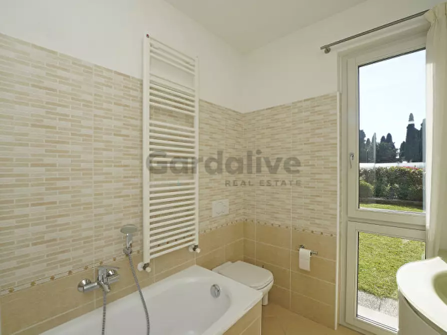 Immagine 17 di Villetta a schiera in vendita  in Via Vitali a Toscolano-Maderno