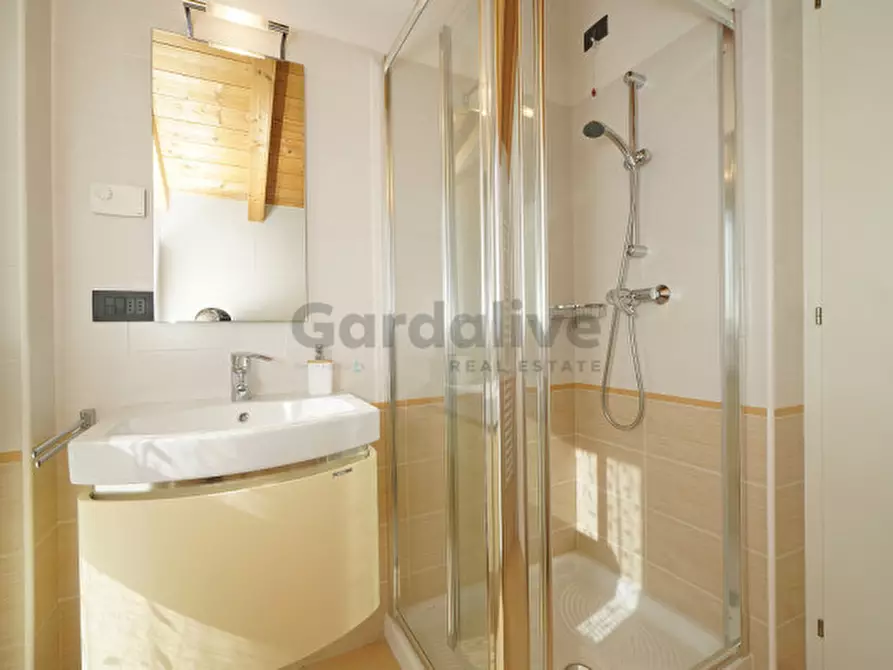 Immagine 19 di Villetta a schiera in vendita  in Via Vitali a Toscolano-Maderno