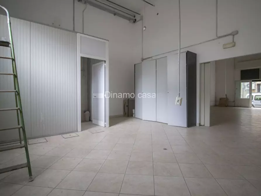 Immagine 13 di Appartamento in vendita  a Prato