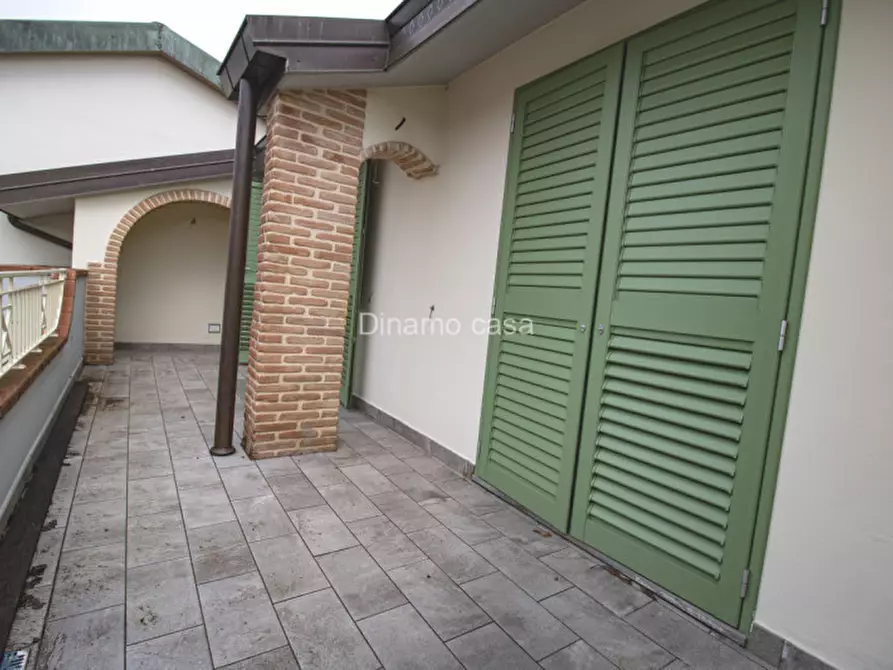 Immagine 5 di Appartamento in vendita  in via maria montessori a Prato