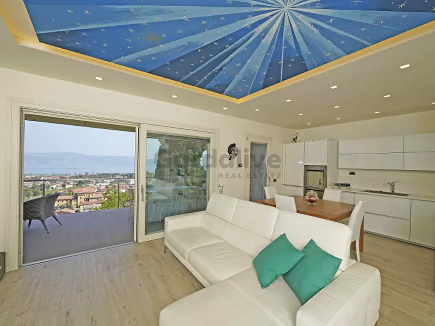 Immagine 8 di Villa in vendita  in Via Sant'Ambrogio 9 a Toscolano-Maderno