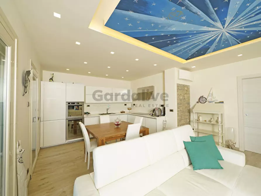 Immagine 11 di Villa in vendita  in Via Sant'Ambrogio 9 a Toscolano-Maderno