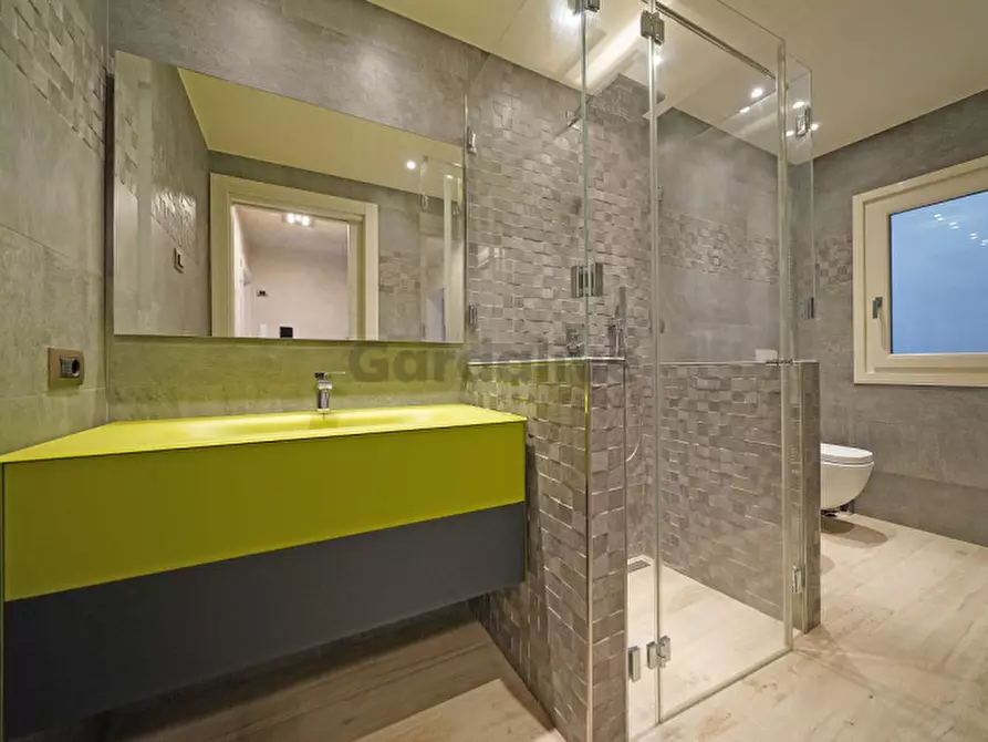 Immagine 33 di Villa in vendita  in Via Sant'Ambrogio 9 a Toscolano-Maderno