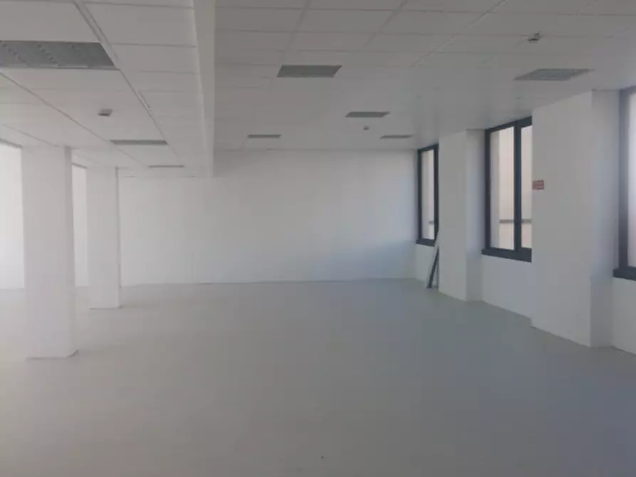 Immagine 2 di Ufficio in affitto  in CORSO LODI a Milano