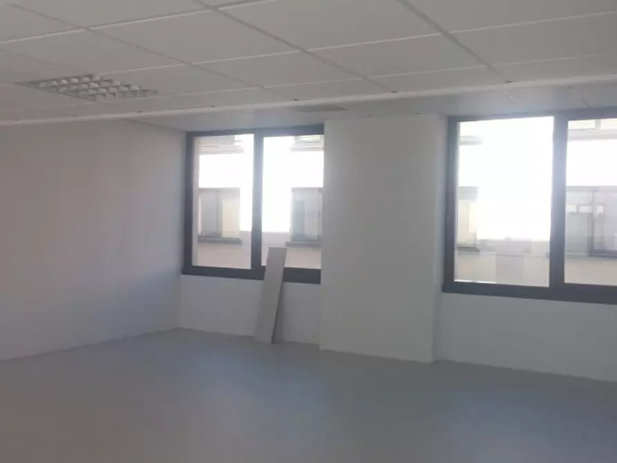 Immagine 9 di Ufficio in affitto  in CORSO LODI a Milano