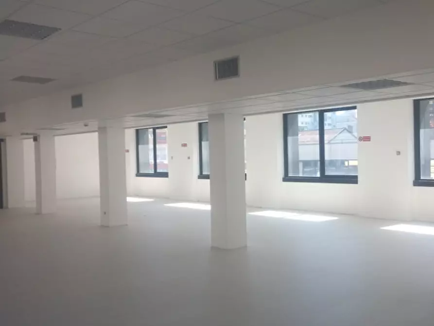Immagine 19 di Ufficio in affitto  in CORSO LODI a Milano