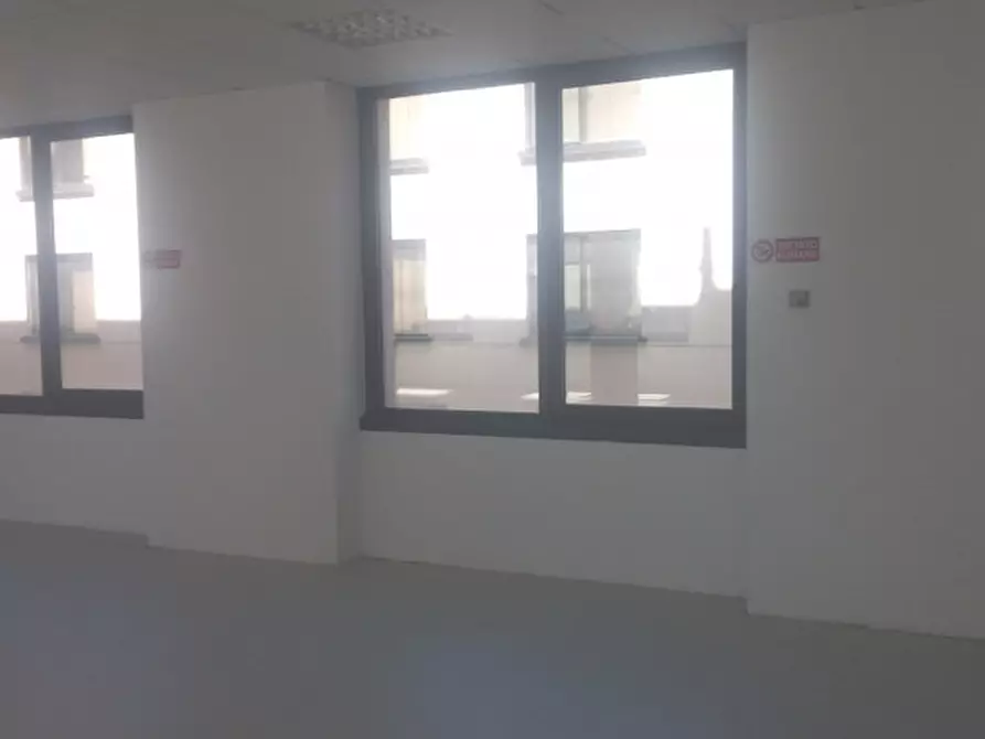 Immagine 20 di Ufficio in affitto  in CORSO LODI a Milano
