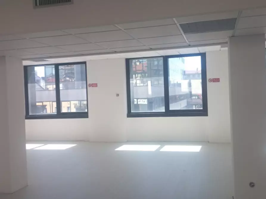 Immagine 21 di Ufficio in affitto  in CORSO LODI a Milano