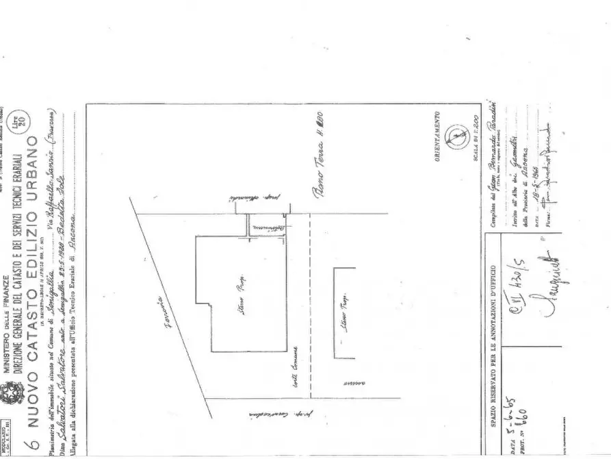 Immagine 15 di Appartamento in vendita  a Senigallia