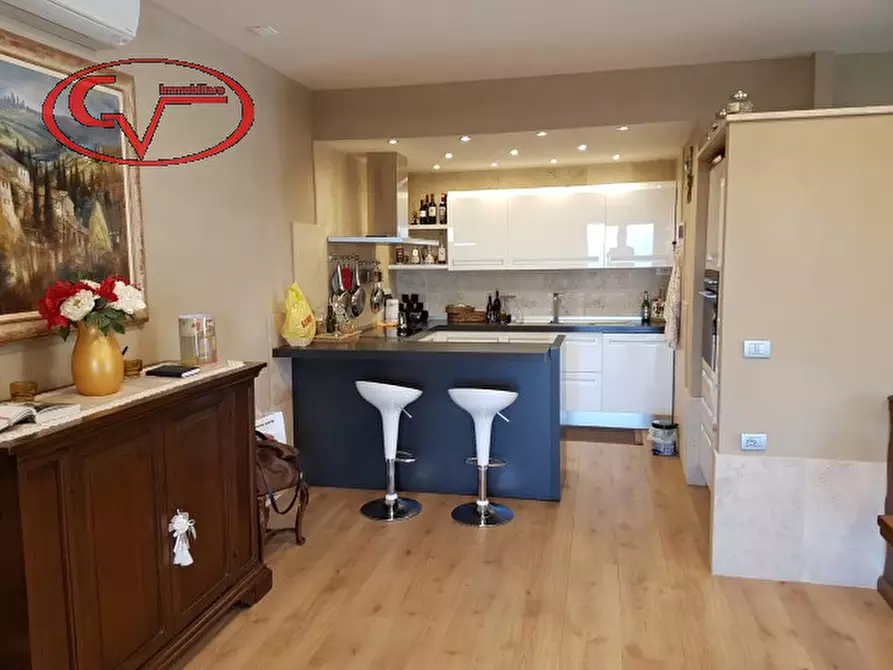 Immagine 4 di Villa in vendita  in via setteponti a Loro Ciuffenna