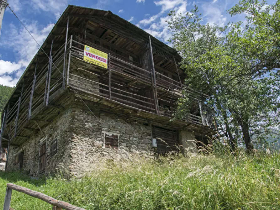 Immagine 7 di Rustico / casale in vendita  in Somrabbi a Rabbi