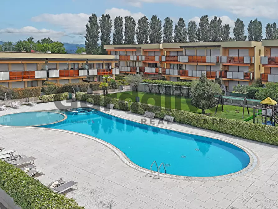 Immagine 1 di Appartamento in vendita  in Via Mazzarona 4 a Sirmione