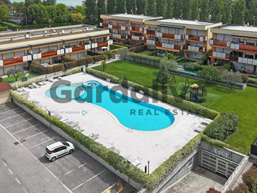 Immagine 2 di Appartamento in vendita  in Via Mazzarona 4 a Sirmione
