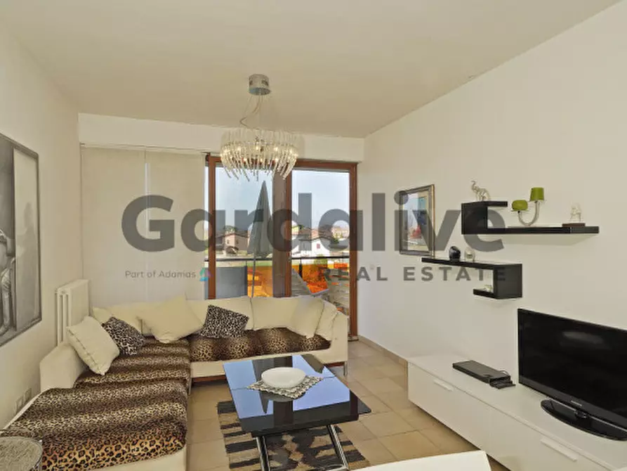 Immagine 12 di Appartamento in vendita  in Via Mazzarona 4 a Sirmione