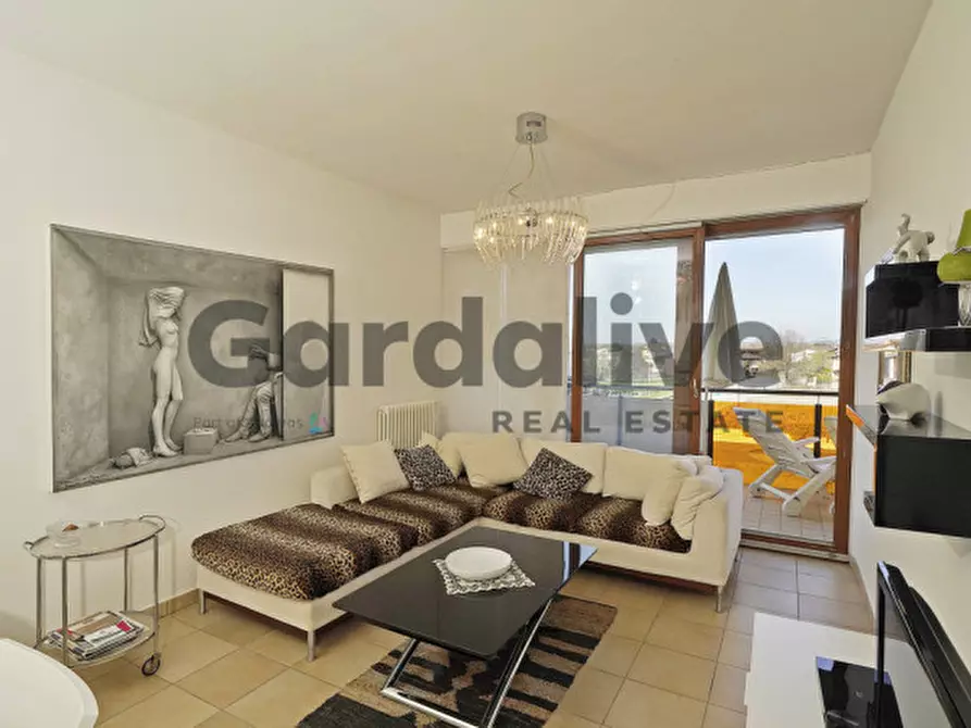 Immagine 13 di Appartamento in vendita  in Via Mazzarona 4 a Sirmione