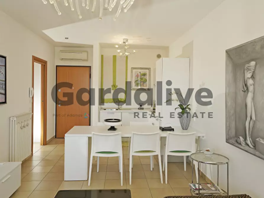 Immagine 12 di Appartamento in vendita  in Via Mazzarona 4 a Sirmione