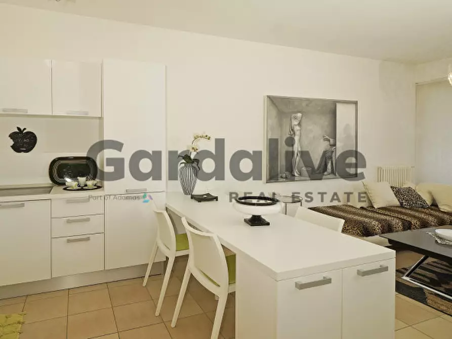 Immagine 14 di Appartamento in vendita  in Via Mazzarona 4 a Sirmione