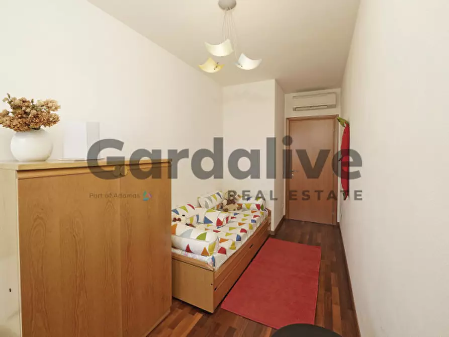 Immagine 19 di Appartamento in vendita  in Via Mazzarona 4 a Sirmione