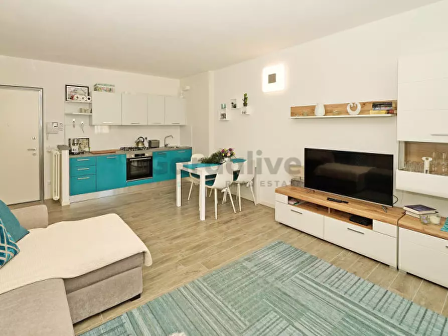 Immagine 4 di Appartamento in vendita  in Viale Ugo Foscolo 134 a Toscolano-Maderno