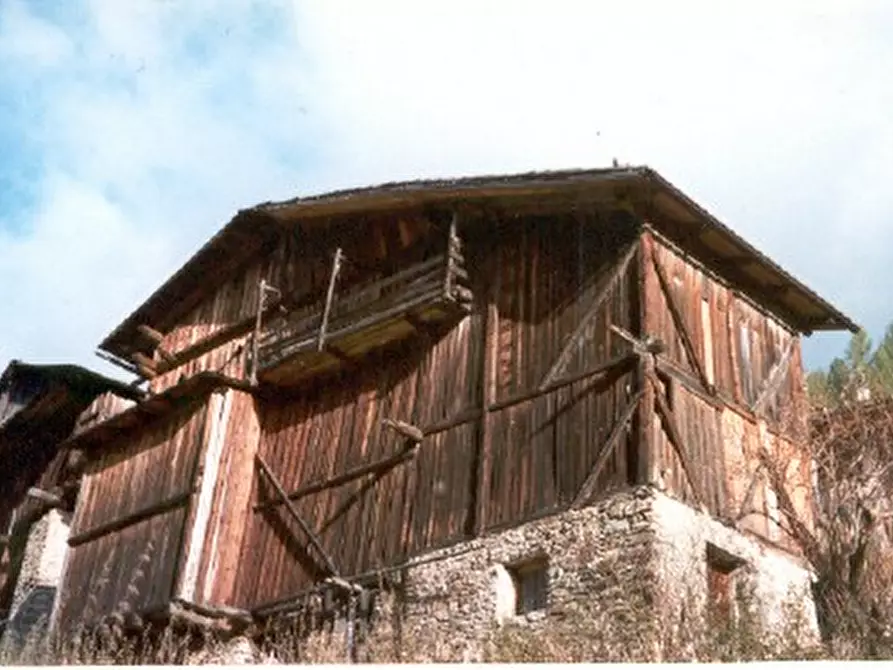 Immagine 2 di Rustico / casale in vendita  in somrabbi a Rabbi