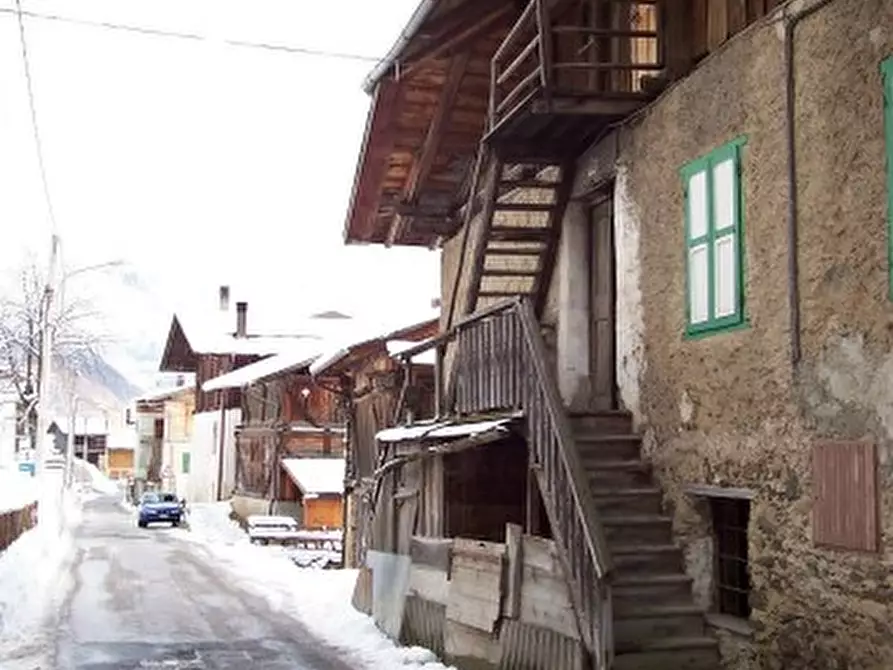 Immagine 4 di Appartamento in vendita  in somrabbi a Rabbi