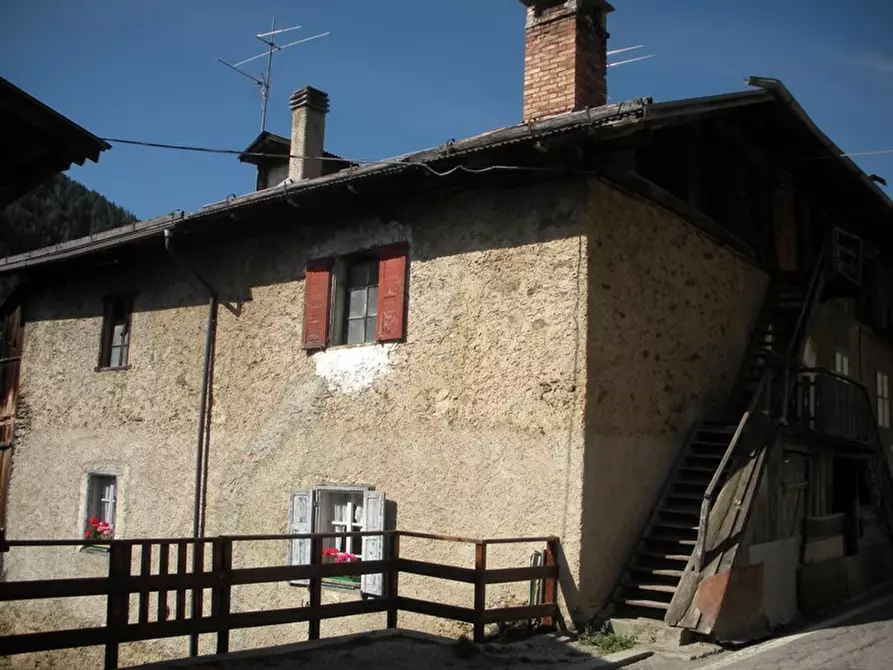 Immagine 6 di Appartamento in vendita  in somrabbi a Rabbi