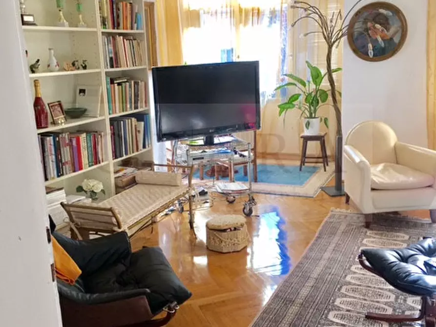 Immagine 2 di Appartamento in affitto  in Via Montello a Bolzano