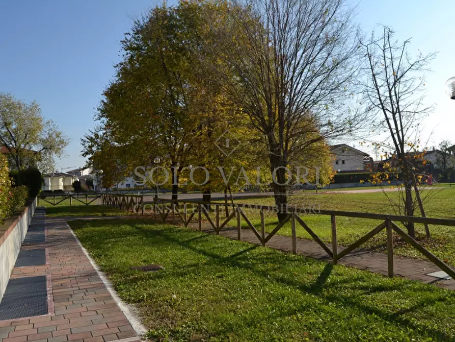 Immagine 9 di Attico in vendita  a Castelfranco Veneto