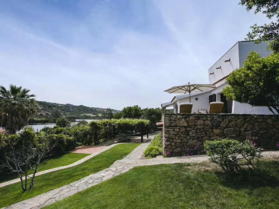 Immagine 15 di Villa in vendita  in CALA GIRGOLU a San Teodoro