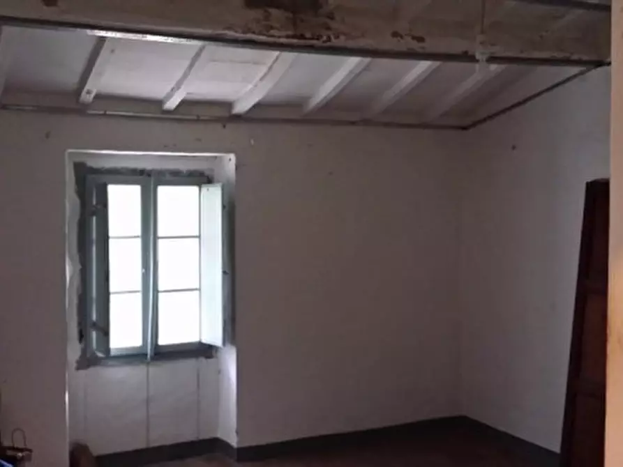 Immagine 11 di Rustico / casale in vendita  a Acqualagna