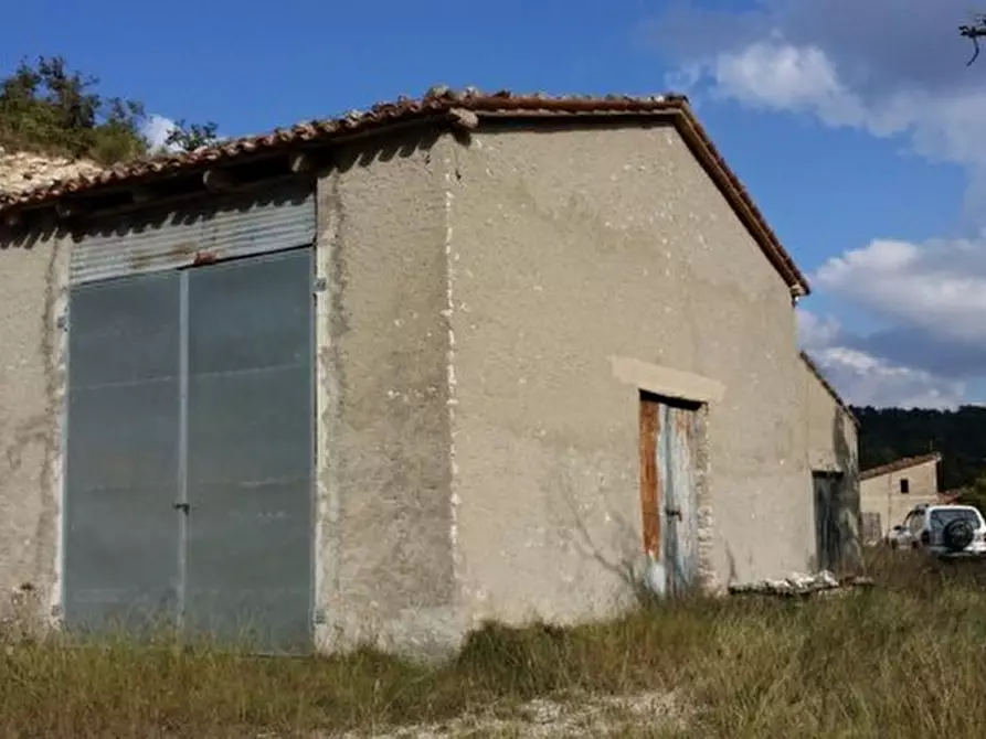 Immagine 20 di Rustico / casale in vendita  a Acqualagna