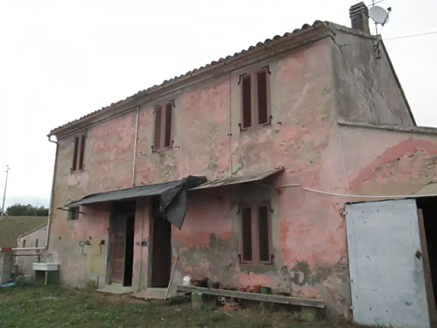 Immagine 3 di Rustico / casale in vendita  a San Costanzo