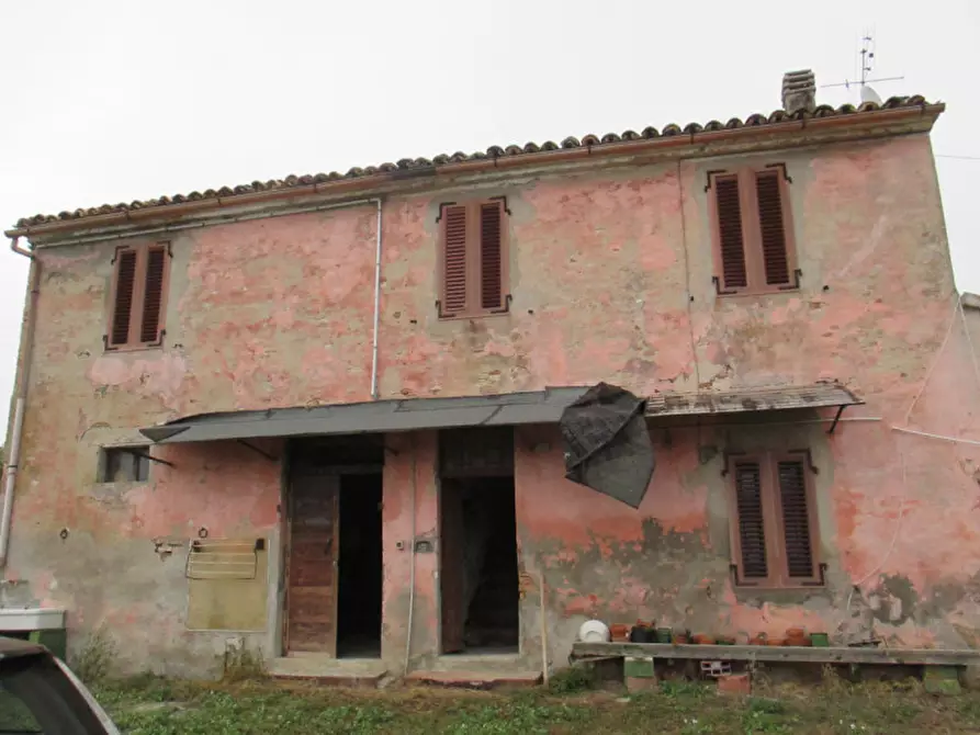 Immagine 5 di Rustico / casale in vendita  a San Costanzo