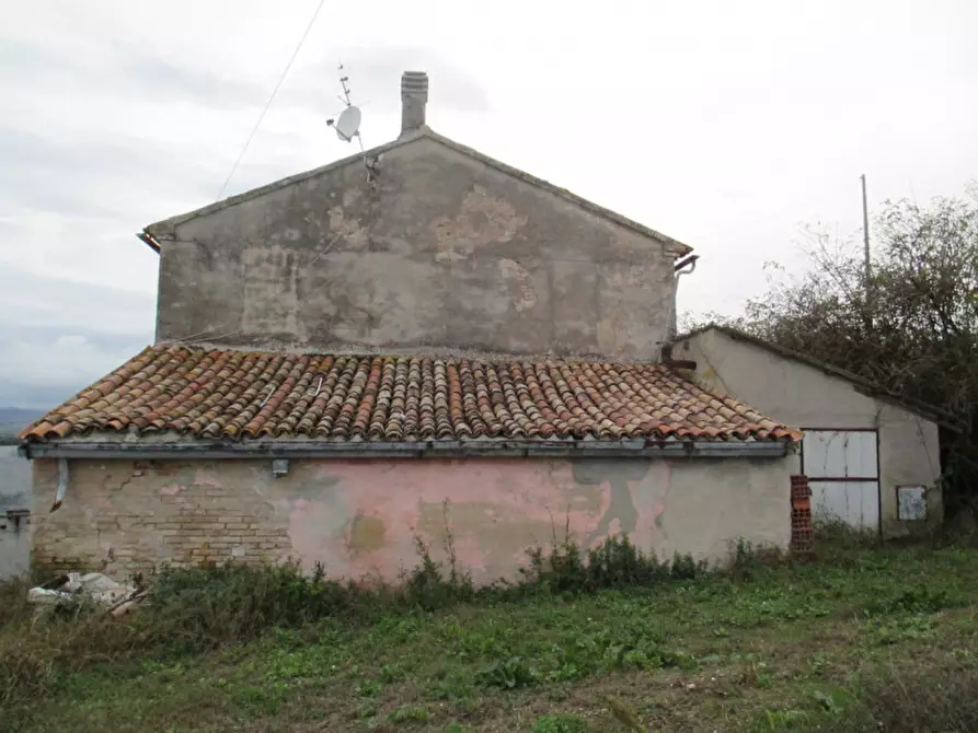Immagine 33 di Rustico / casale in vendita  a San Costanzo