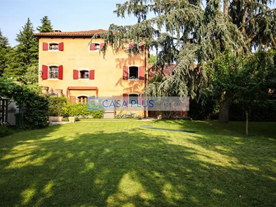 Immagine 1 di Villa in vendita  in CONTRA' SAN GIORGIO 2 a Bassano Del Grappa